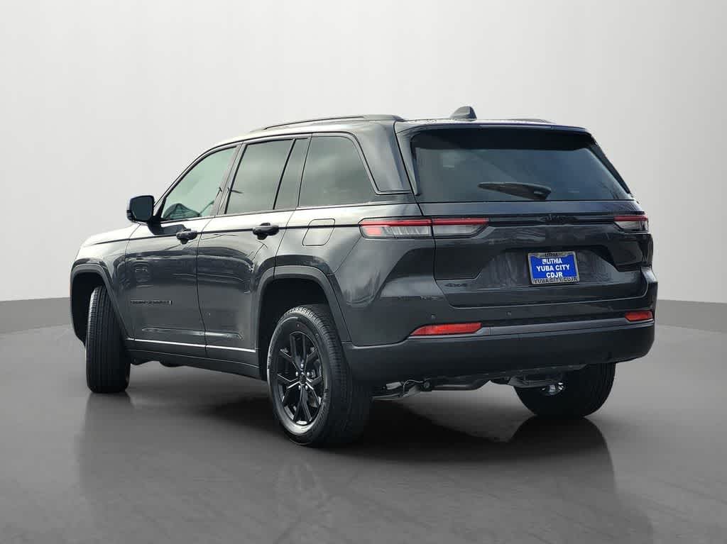 Thumbnail: 2026 Jeep Grand Cherokee - 4