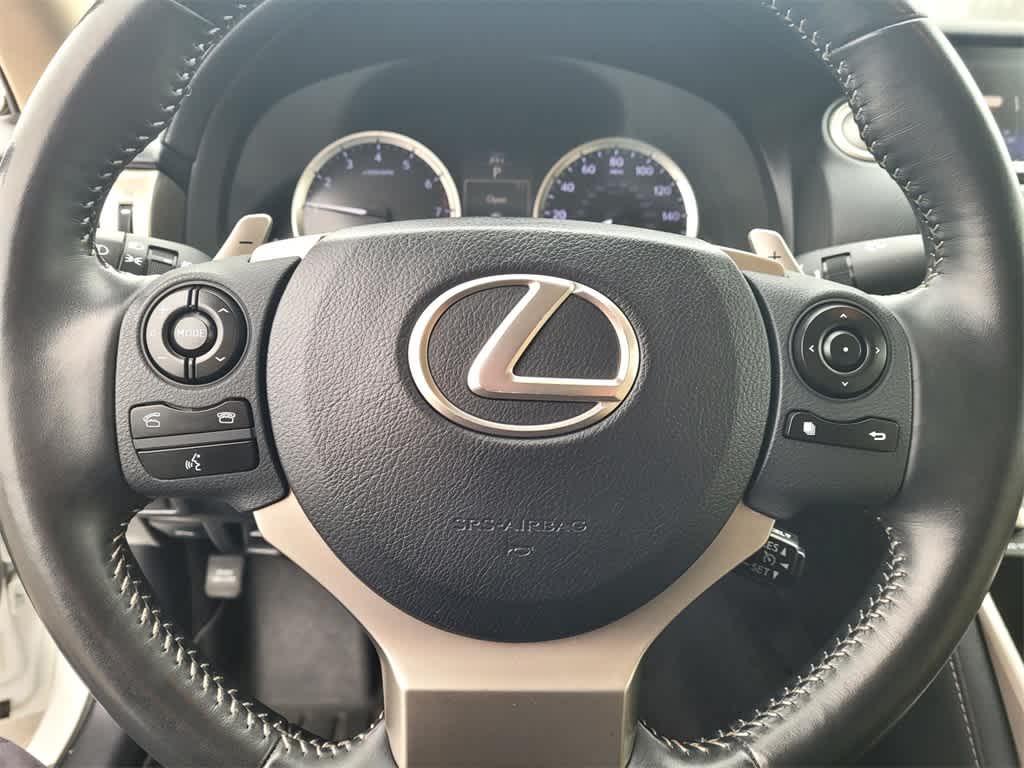 Thumbnail: 2015 Lexus IS - 20