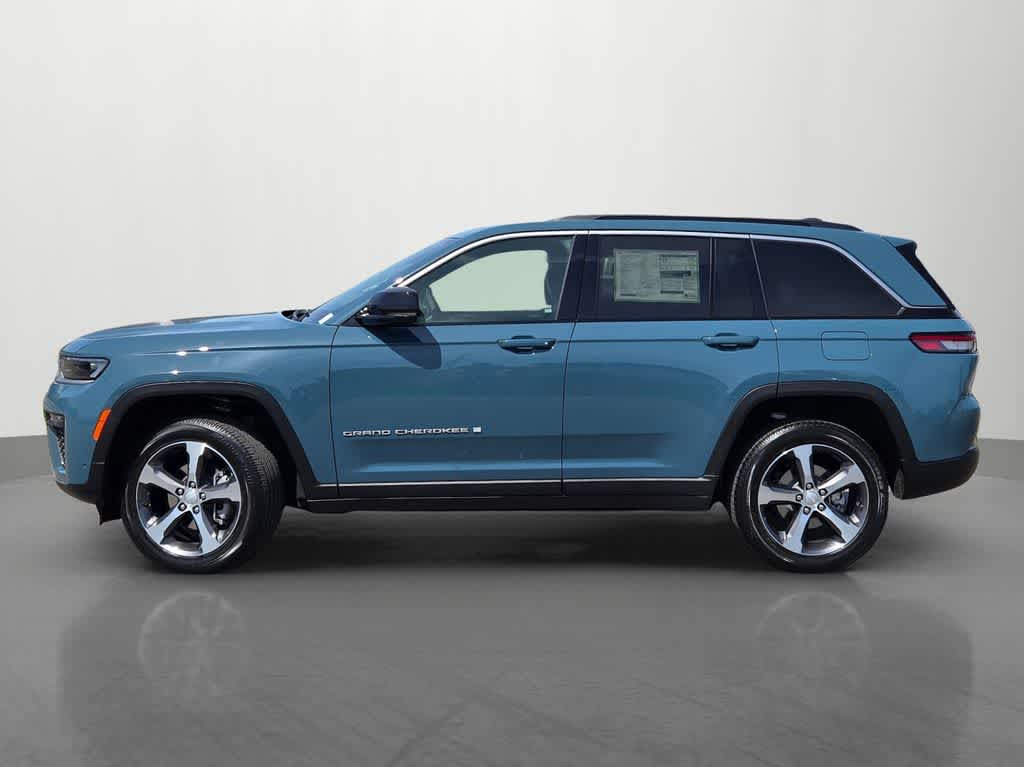 Thumbnail: 2026 Jeep Grand Cherokee - 3