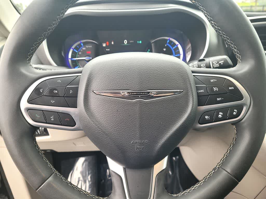 Thumbnail: 2023 Chrysler Pacifica - 21