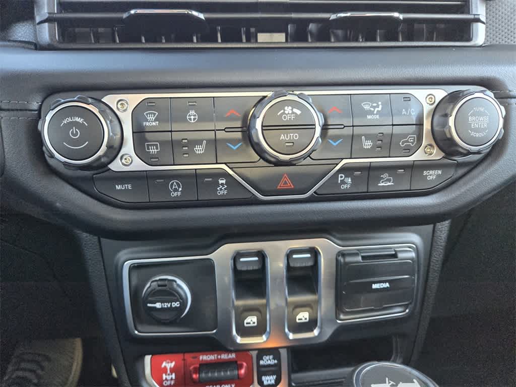 Thumbnail: 2026 Jeep Wrangler - 13