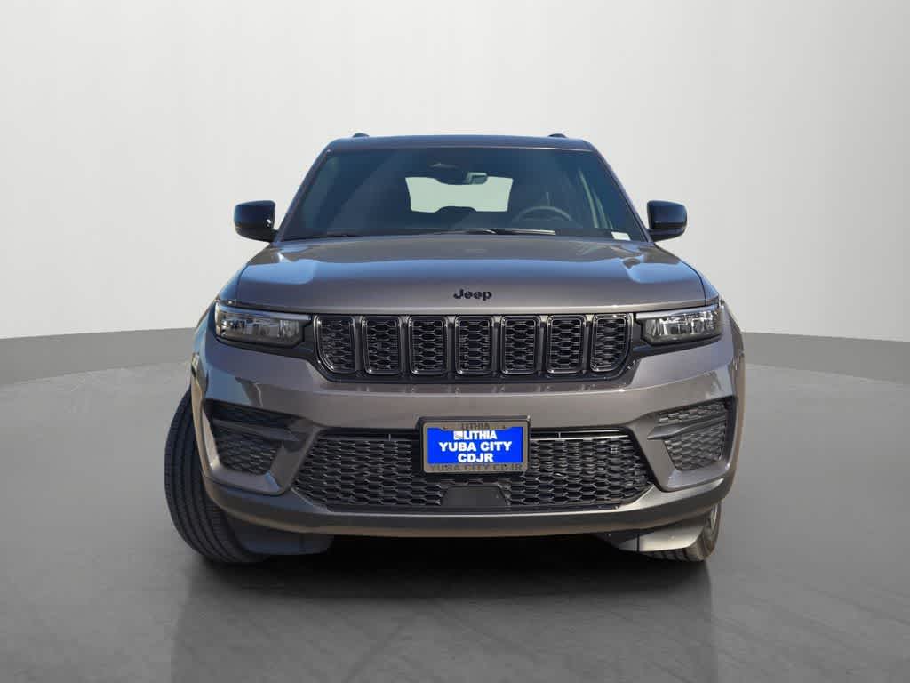 Thumbnail: 2025 Jeep Grand Cherokee - 2