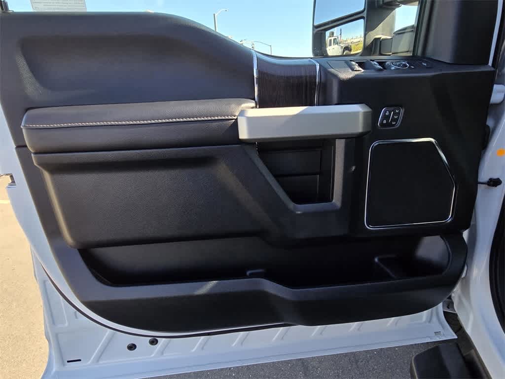 Thumbnail: 2020 Ford Econoline - 14