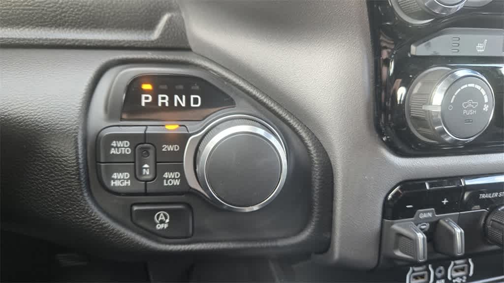 Thumbnail: 2026 RAM 1500 - 17