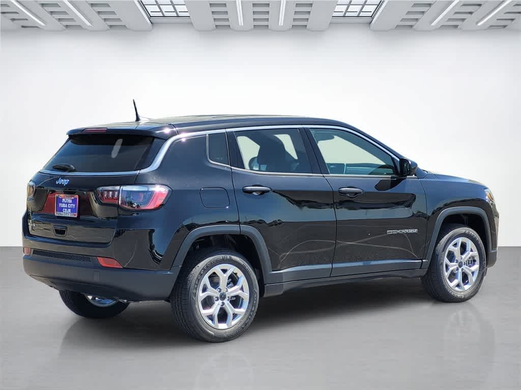 2025 Jeep Compass Sport photo 4
