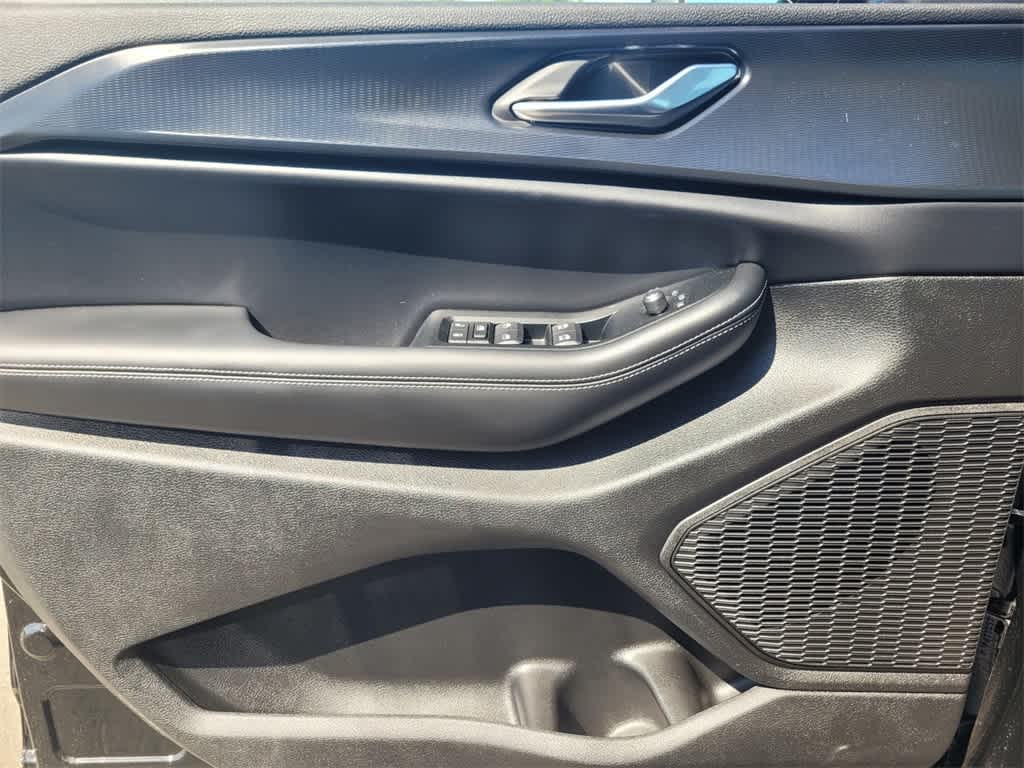 Thumbnail: 2025 Jeep Grand Cherokee - 11