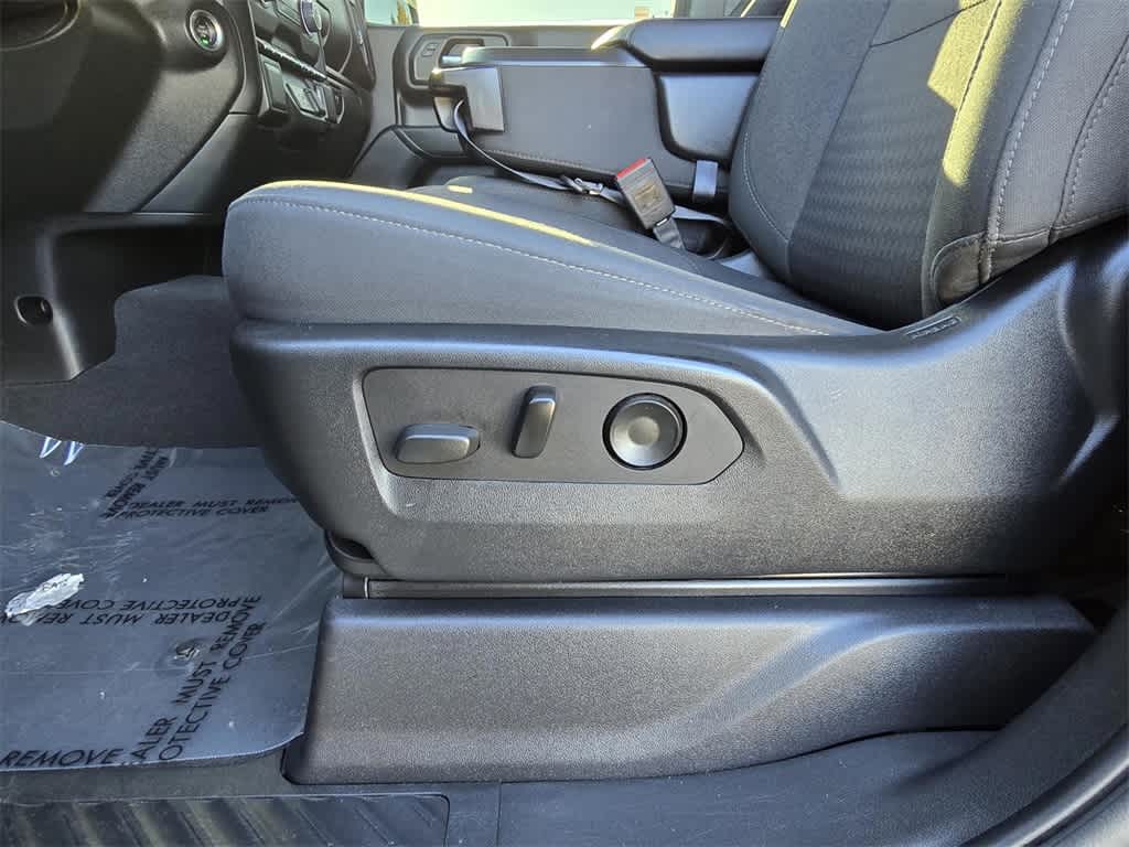 Thumbnail: 2022 Chevrolet Silverado 1500 - 13