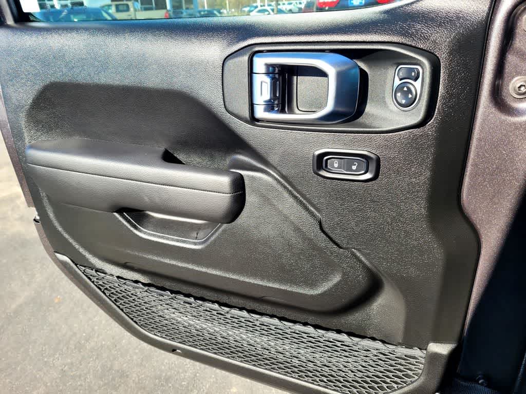 Thumbnail: 2026 Jeep Wrangler - 16