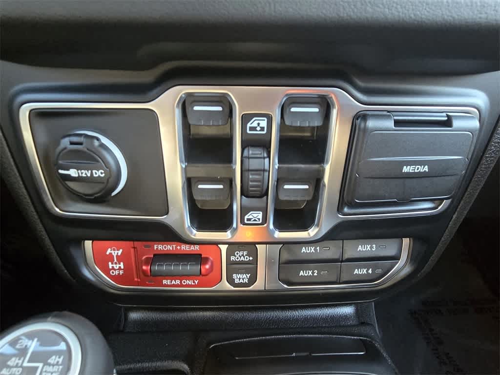 Thumbnail: 2026 Jeep Wrangler - 16