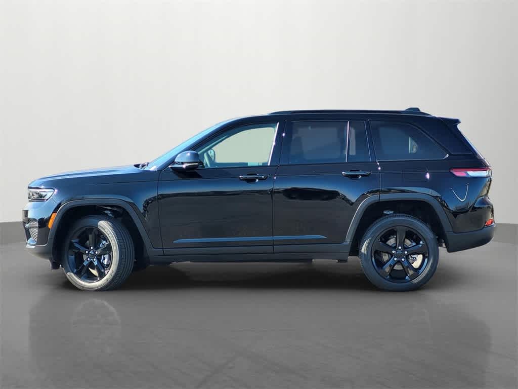 Thumbnail: 2025 Jeep Grand Cherokee - 3