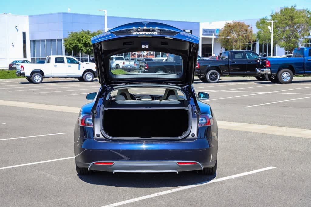 2014 Tesla Model S Base 28