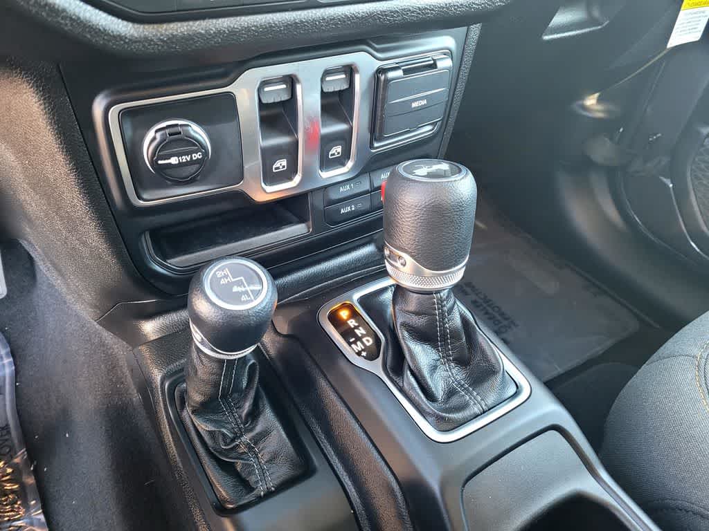 Thumbnail: 2026 Jeep Wrangler - 17