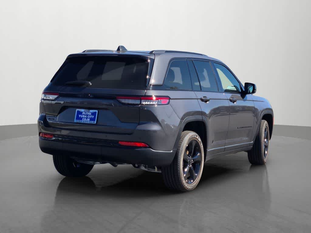 Thumbnail: 2025 Jeep Grand Cherokee - 6