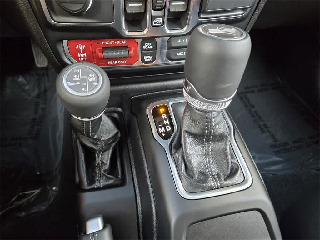 Thumbnail: 2026 Jeep Wrangler - 16