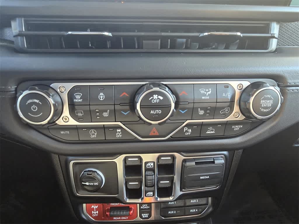 Thumbnail: 2026 Jeep Wrangler - 17