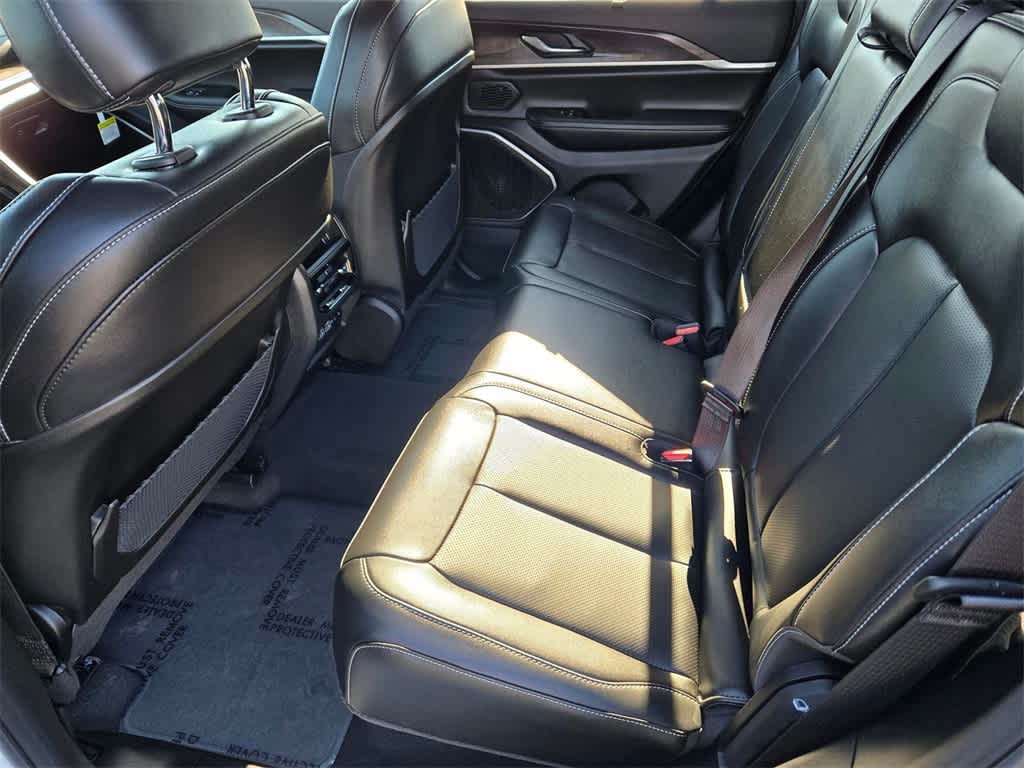 Thumbnail: 2025 Jeep Grand Cherokee - 9