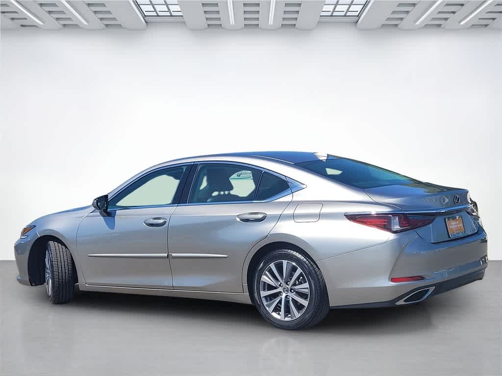 2020 Lexus ES 350 Base photo 4