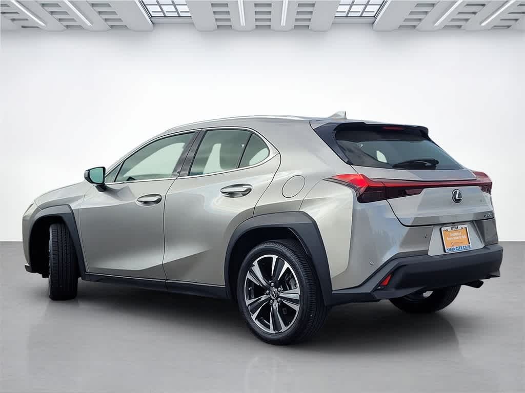 Thumbnail: 2022 Lexus UX - 4