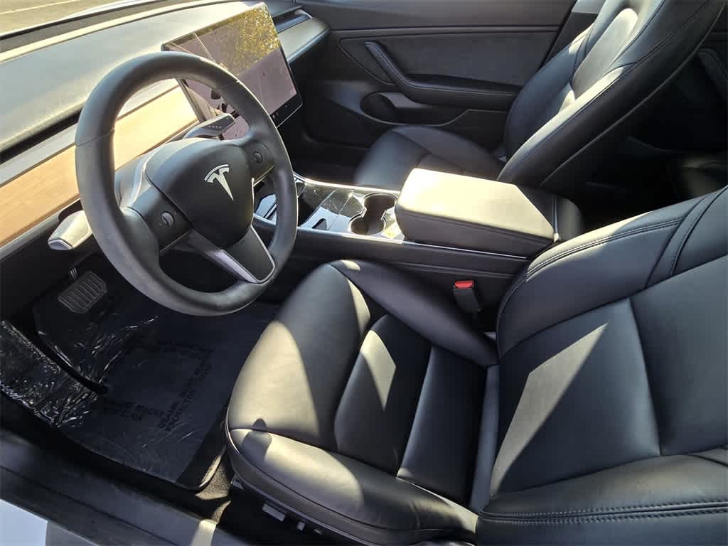 Thumbnail: 2020 Tesla Model 3 - 14