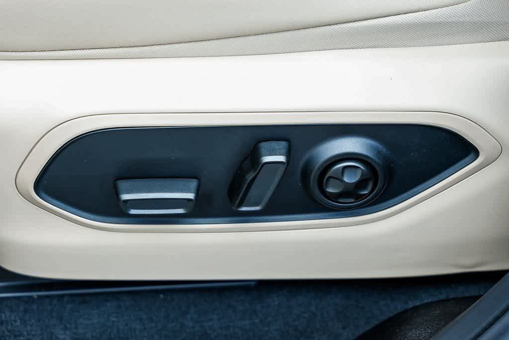 Thumbnail: 2025 Jeep Grand Cherokee - 22