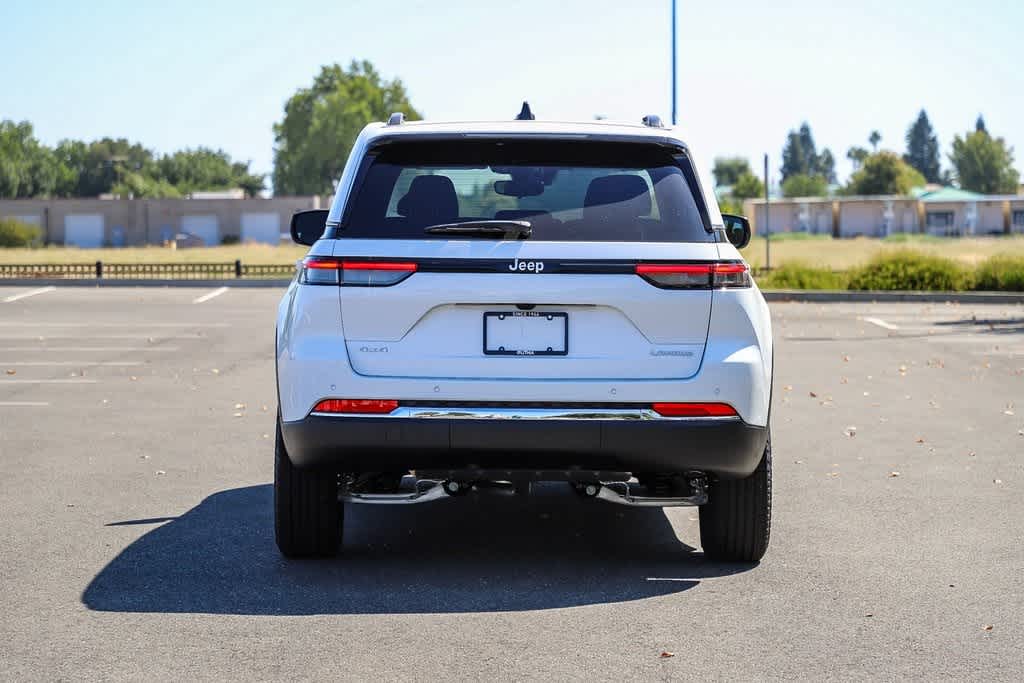 2024 Jeep Grand Cherokee Laredo 3