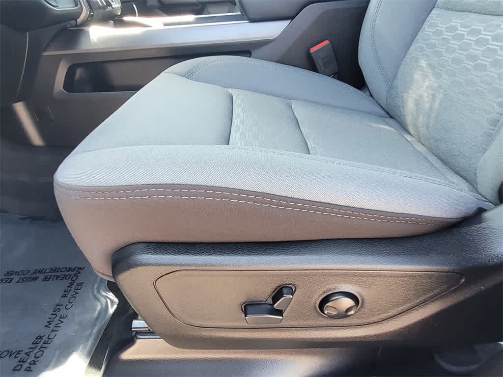 Thumbnail: 2025 RAM 1500 - 13