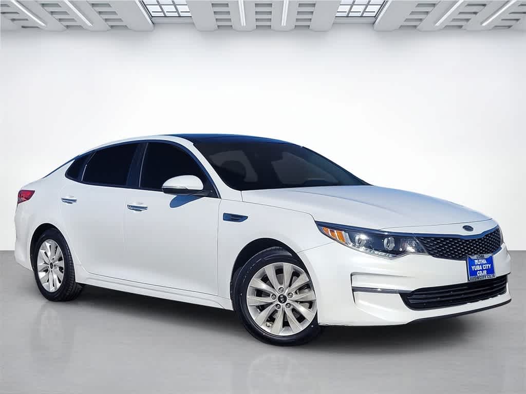 Thumbnail: 2016 Kia Optima - 8