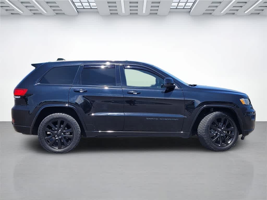 Thumbnail: 2019 Jeep Grand Cherokee - 7