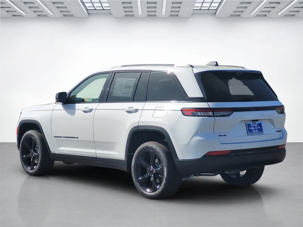 2025 Jeep Grand Cherokee Limited photo 4