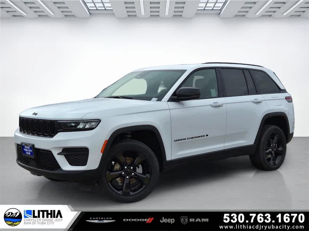 2025 Jeep Grand Cherokee Altitude's photo