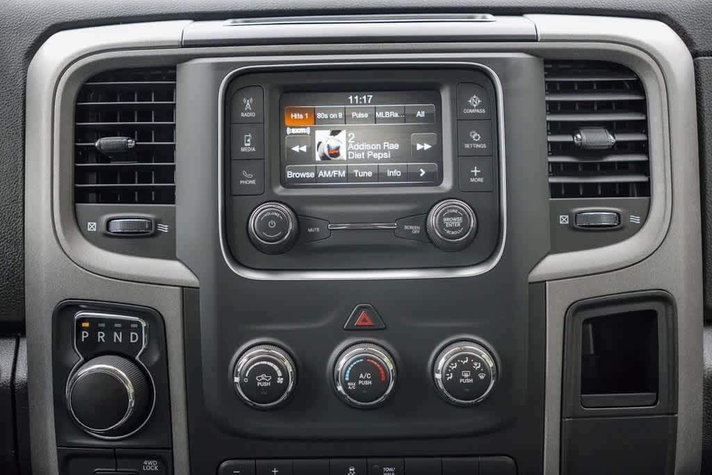 Thumbnail: 2024 RAM 1500 Classic - 13