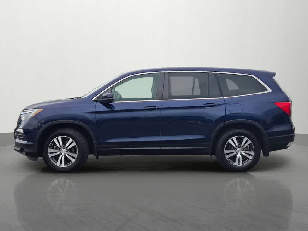 Thumbnail: 2017 Honda Pilot - 3