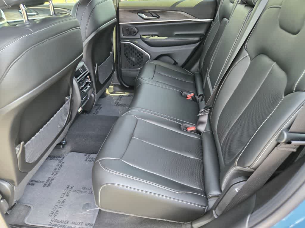 Thumbnail: 2026 Jeep Grand Cherokee - 12