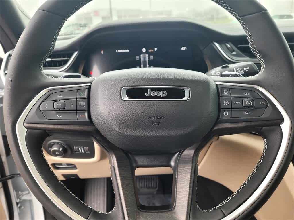 Thumbnail: 2025 Jeep Grand Cherokee - 21