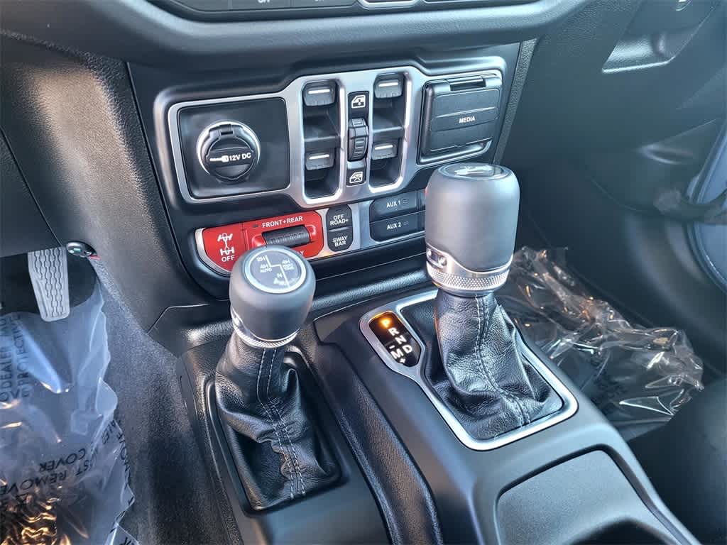 Thumbnail: 2026 Jeep Wrangler - 16