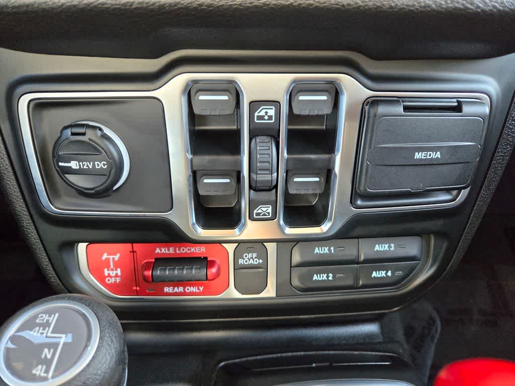 Thumbnail: 2026 Jeep Wrangler - 17