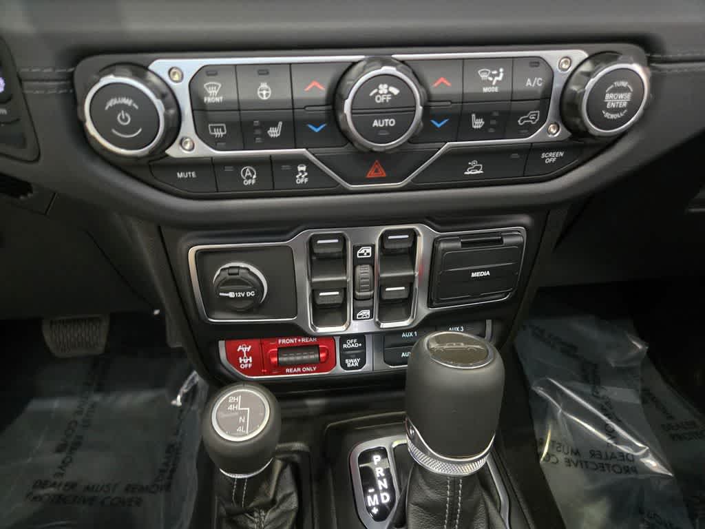 Thumbnail: 2026 Jeep Gladiator - 15