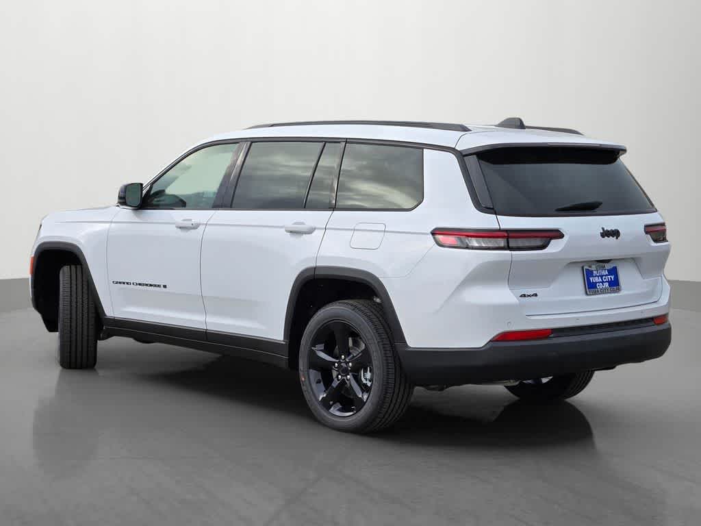 Thumbnail: 2025 Jeep Grand Cherokee - 4