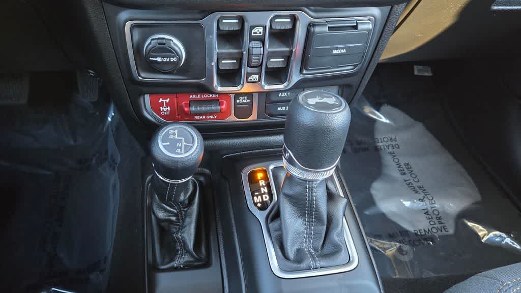 Thumbnail: 2026 Jeep Wrangler - 18