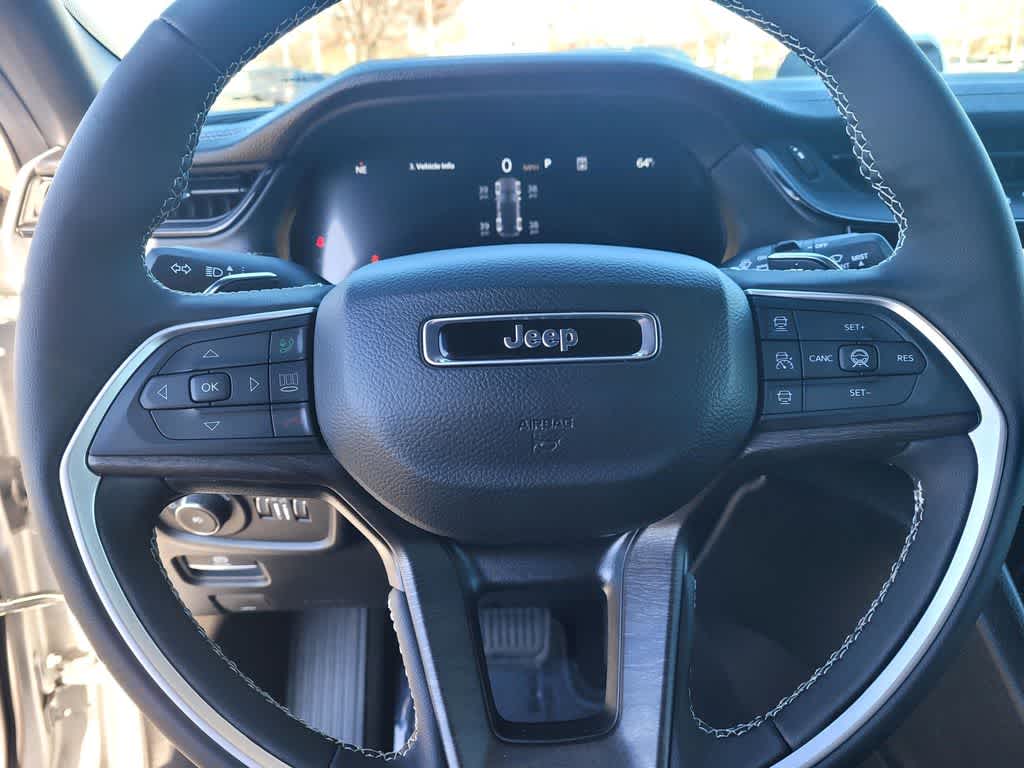 Thumbnail: 2026 Jeep Grand Cherokee - 21