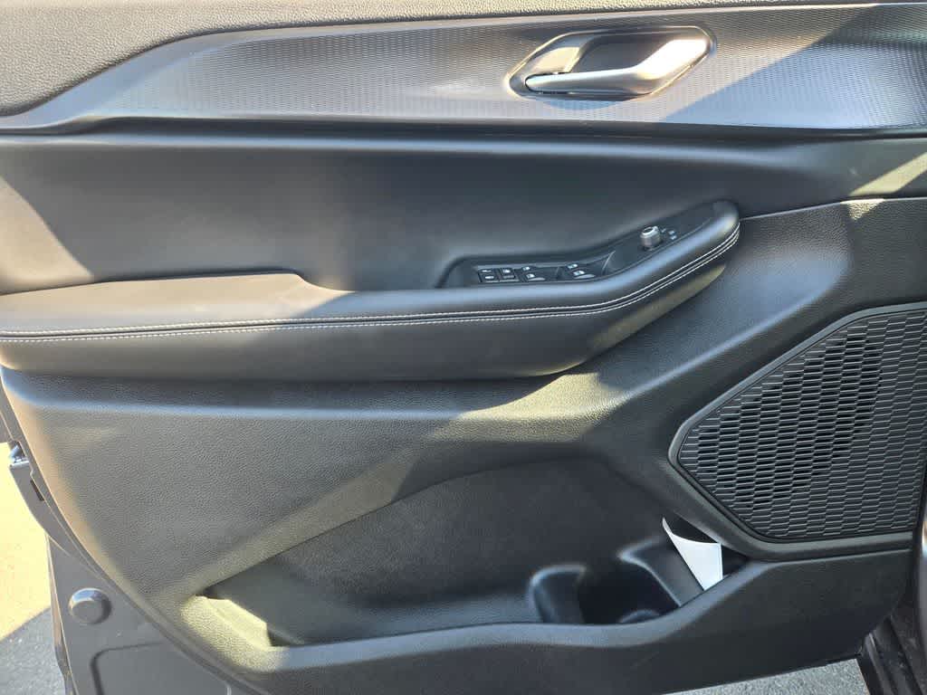 Thumbnail: 2025 Jeep Grand Cherokee - 14