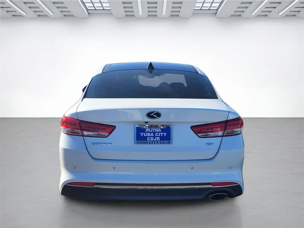 Thumbnail: 2016 Kia Optima - 5