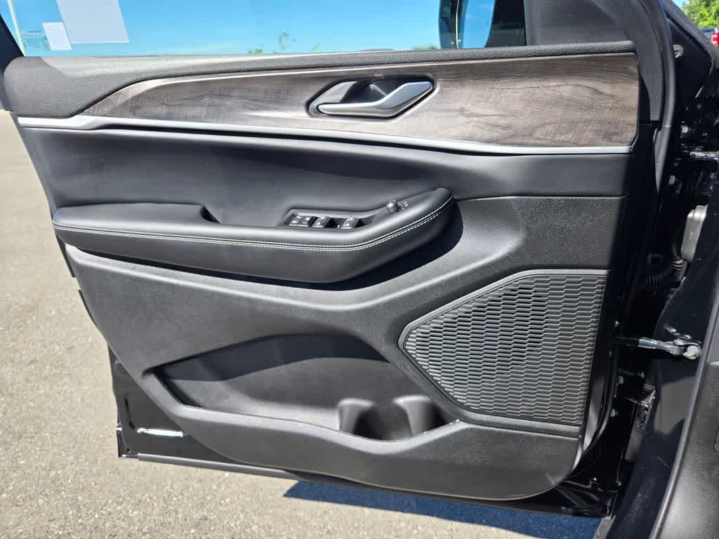 Thumbnail: 2026 Jeep Grand Cherokee - 19