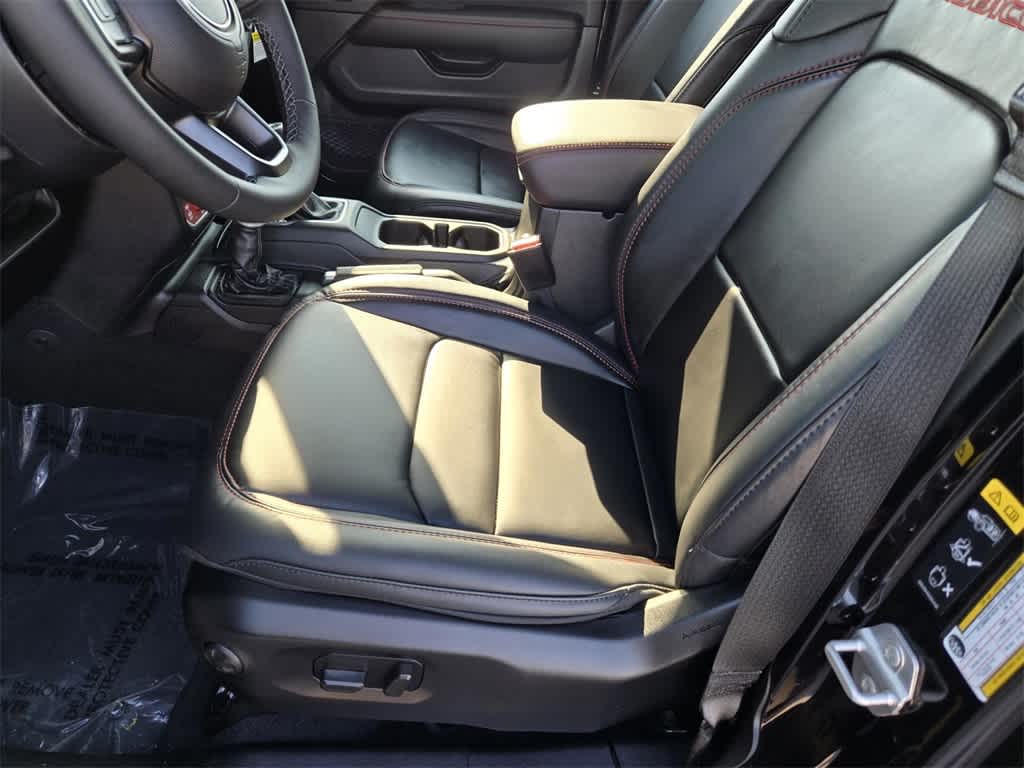 Thumbnail: 2025 Jeep Wrangler - 12