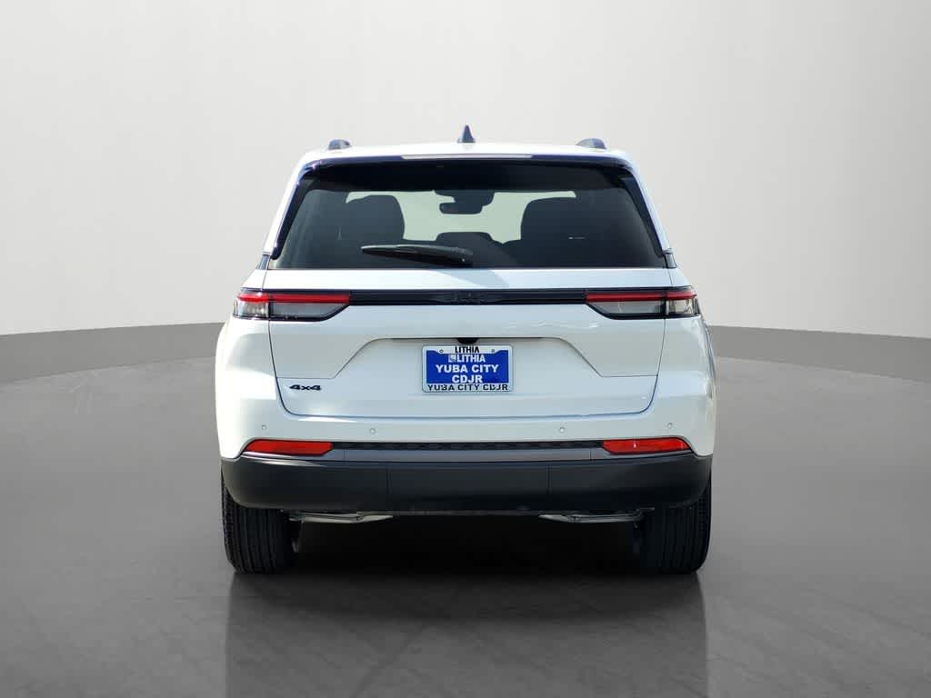 Thumbnail: 2026 Jeep Grand Cherokee - 5