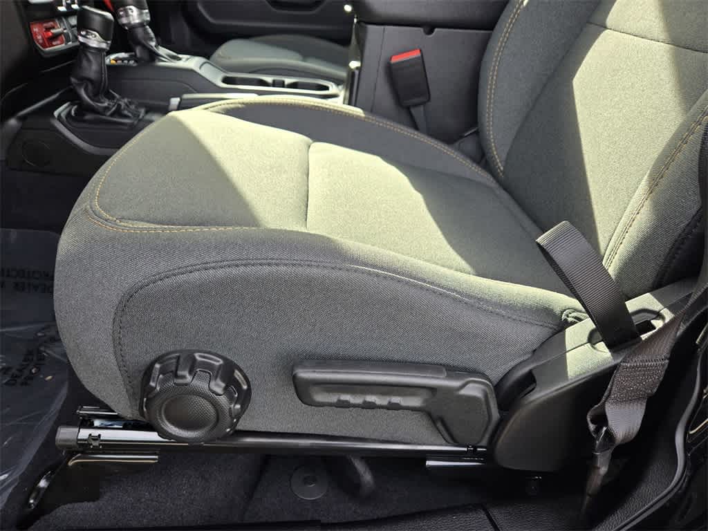 Thumbnail: 2026 Jeep Wrangler - 13