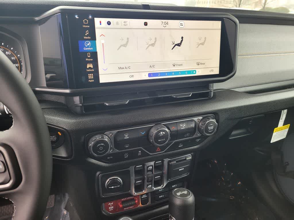 Thumbnail: 2026 Jeep Wrangler - 16