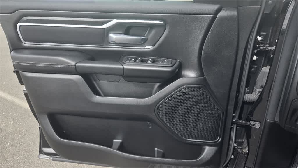 Thumbnail: 2026 RAM 1500 - 15