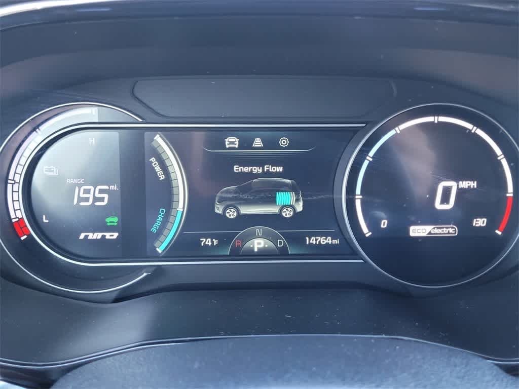 Thumbnail: 2022 Kia Niro - 18