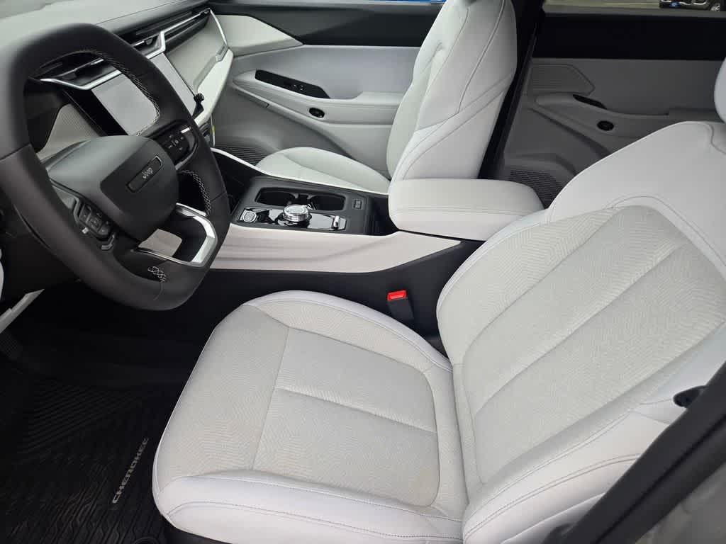 Thumbnail: 2026 Jeep Cherokee - 17